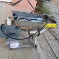دستگاه آب میوه گیر