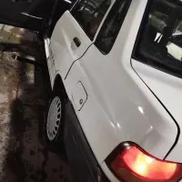 پراید مدل ۸۲ کاربرات