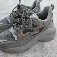 کفش اسپرت لژدار و راحتی سایز۳۹ و۴۰