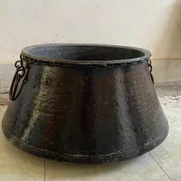 دیگ مسی قدیمی دامنی