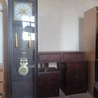 میز و ساعت