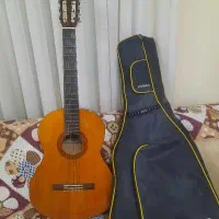 گیتار یاماها c40