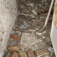 تخریب ساختمان ، سرویس ها و بیل زدن باغ و باغچه