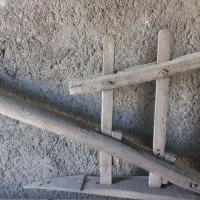 شخم زن و چهارچوب قدیمی|کلکسیون اشیاء عتیقه|لنجان, |دیوار