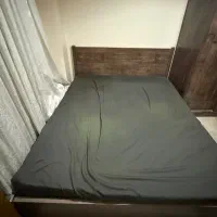 تخت دو‌نفره با تشک طبی