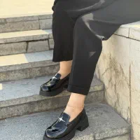 لوفر صلیبی|کیف، کفش، کمربند|قم, زاویه|دیوار