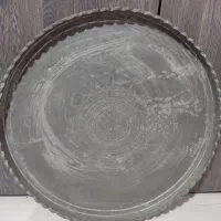 سینی بزرگ‌مسی و آفتابه لگن مسی قدیمی ۷۰ ساله