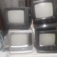 تعدادی تلویزیون ماشین قدیمی