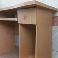میز کامپیوتر قفسه دار و کشودار