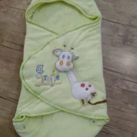 لباس و کفش کودک|کفش و لباس بچه|خوی, |دیوار