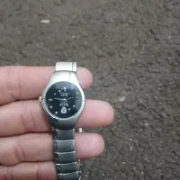 ساعت انگوشتر