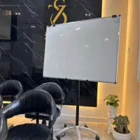 تخته وایت برد به همراه پایه چرخ دار متحرک