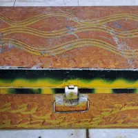 صندوقچه فلزی سالم