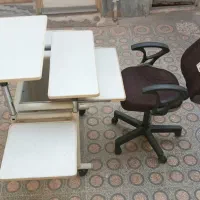 میز و صندلی برای کامپیوتر