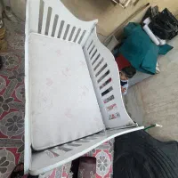 تخت کودک با تشک در حد نو|تخت و سرویس خواب|بندر ماهشهر, |دیوار