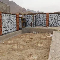 سیمانکاری طرح سنگ فرش نرده باربیکیوآبنما رنگ نما|خدمات پیشه و مهارت|یزد, |دیوار