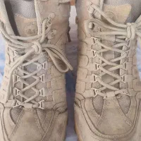 کفش کوهنوردی آمریکایی اصل