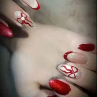 کاشت ناخن،ژلیش ناخن،ژلیش پا،لمینت،نوید