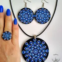 فروش عمده و تکی زیورآلات و جاکلیدی