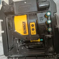 میخکوب و تراز لیزری