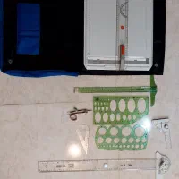 تخته رسم و خط کش تی و کلیه لوازم لازم