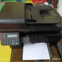 فروش دستگاه پرینتر لیزری اچ پی 1212|پرینتر، اسکنر، کپی، فکس|اصفهان, سپاهان‌شهر|دیوار