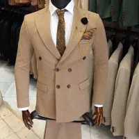 فروشگاه (سرپرست) دور میدان میرزاکوچک خان