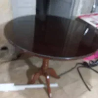 میز گرد غذاخوری چهارنفره به همراه شیشه دودی
