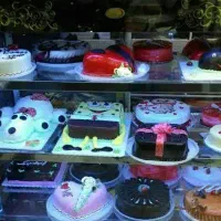 استاد کار قنادی و استاد کار تر‌کار نیازمندیم