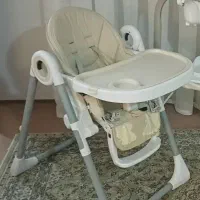 میز و صندلی غذا خوری کودک.