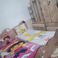 تخت وکمد
