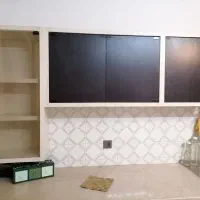 کابینت فلزی تمیز و سالم