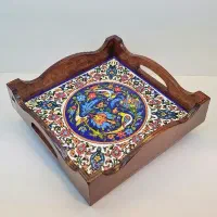 سینی مربع با نقوش اسلیمی و گل و مرغ کاشی