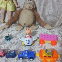 اسباب بازی و کلی لوازم دیگه