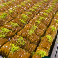 تولید انواع باقلوا استانبولی و رشته ای و خمیر|خوردنی و آشامیدنی|تهران, خاک سفید|دیوار