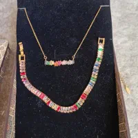 سرویس گردنی با دستبند