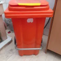 سطل زباله پدال دار