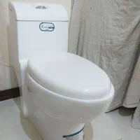 توالت فرنگی خروجی۱۰ بایک کابینت روشویی وآیینه