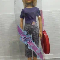 عروسک باربی بزرگ پیاده رو