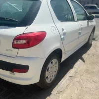 ۲۰۷ تیوتری صفر ۱۴۰۴ سفید