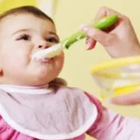 به یک پرستار بچه نیازمندیم