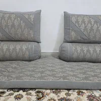 بالش پر پشتی پر