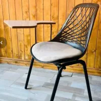 استخدام مدرس زبان انگلیسی