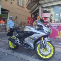 یاماها R15