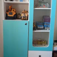 کمد بچه سالم هیچ شکستگی نداره