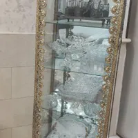 میز تلویزیون و بوفه برنزی سالم در حد نو