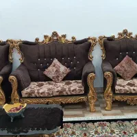 مبل و میز سلطنتی