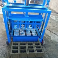 دستگاه بلوک زنی ..  درحد نیست نو نو هستش