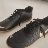 کفش فوتبالی نیمه استوک