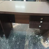 میز تحریر/ کامپیوتر